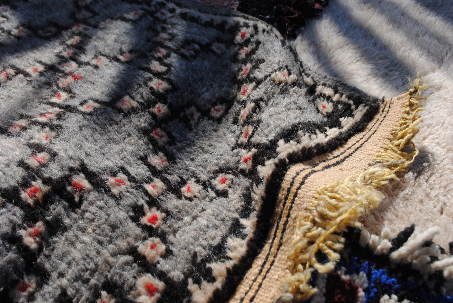 Taznakht Vintage Diamonds - 2'x3'