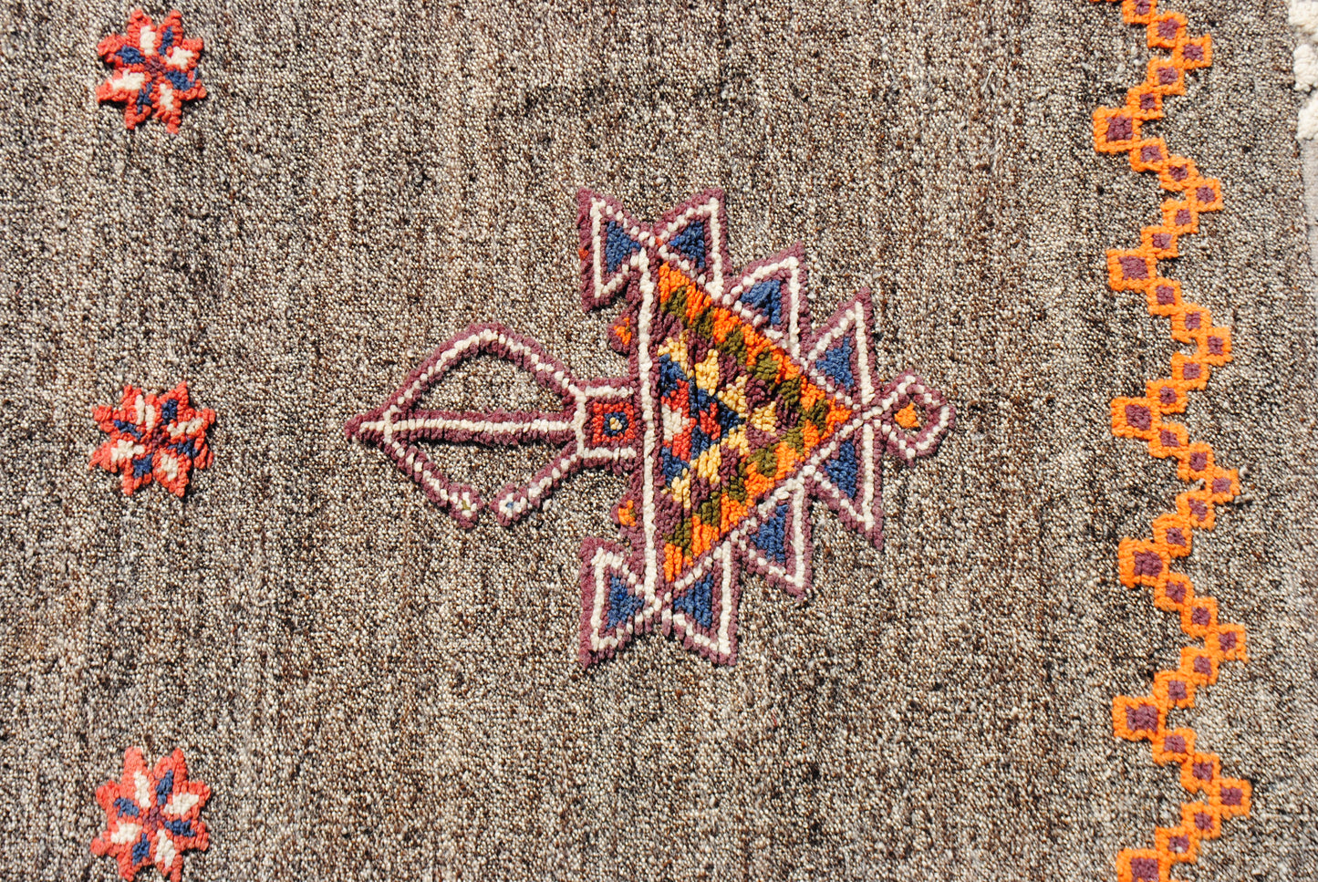 Symbolic Amazigh - 3'x4'